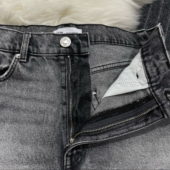 ZARA Shorts Denim Jean Distressed Cut Off Raw Fringe Frayed Gray Black Size 6 - Picture 8 of 8